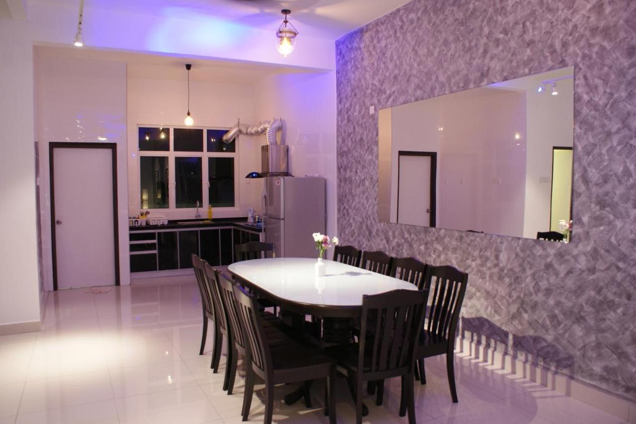Shamrock Seaview 11 Villa Бату Феринги Екстериор снимка